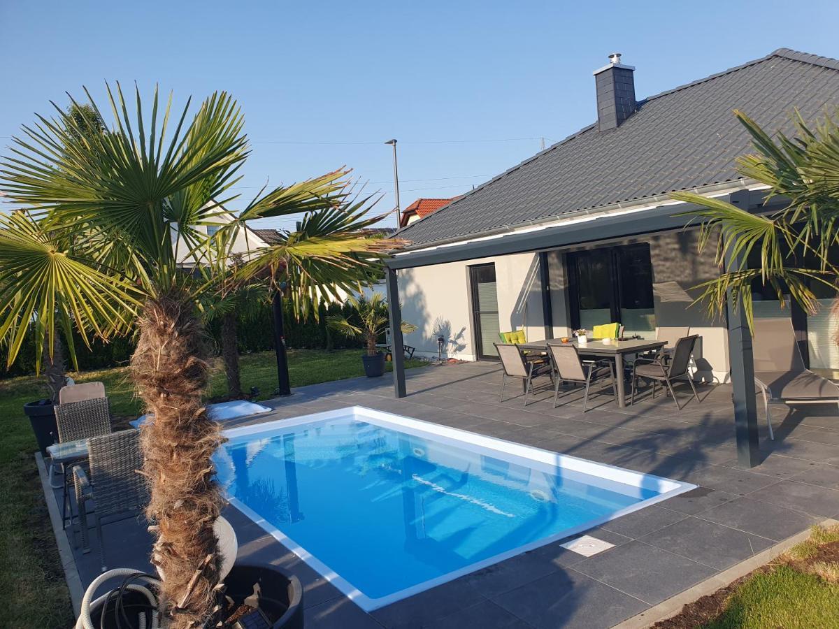 Grosszuegige Unterkunft Mit Terrasse Oberbrechen Eksteriør billede
